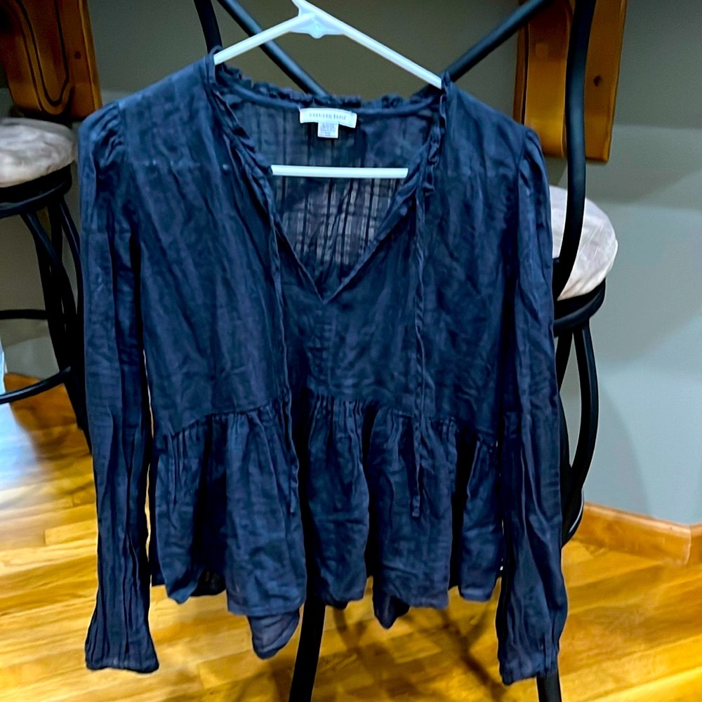 American Eagle Cotton Blue top. Only worn a time or two. So cute, light and airy